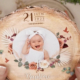 Faire-part de baptême original bohème découpé en forme de rondelle de bois avec les photos de votre bébé fille ou bébé garçon, jumeaux ou jumelles - modèle avec fleurs séchées de pampa et eucalyptus bohème - terracotta et sauge avec rose poudré pastel - style champêtre chic, campagne rustique. © studio postscriptum