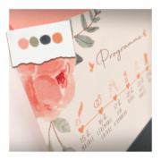 Faire-part de mariage bohème chic original couleur rose poudré, pêche abricot, orange corail, vert foncé et vert mint. Invitation originale rétro garden party