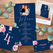 Décoration pour invitation de mariage chic et élégant - thème romantique chic doré, coeurs rose pastel poudré et or. Style amour minimaliste chic - plan de table, menu, noms de table, marque-place, nominette, numéro de table