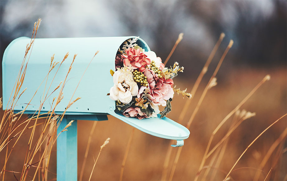 quand-envoyer-faire-part-mariage Quand envoyer ses faire-part de mariage? Etre dans les temps pour éviter tout stress inutile. Faire-part de Mariage Originaux : Surprenez vos Invités avec des invitations uniques et personnalisées